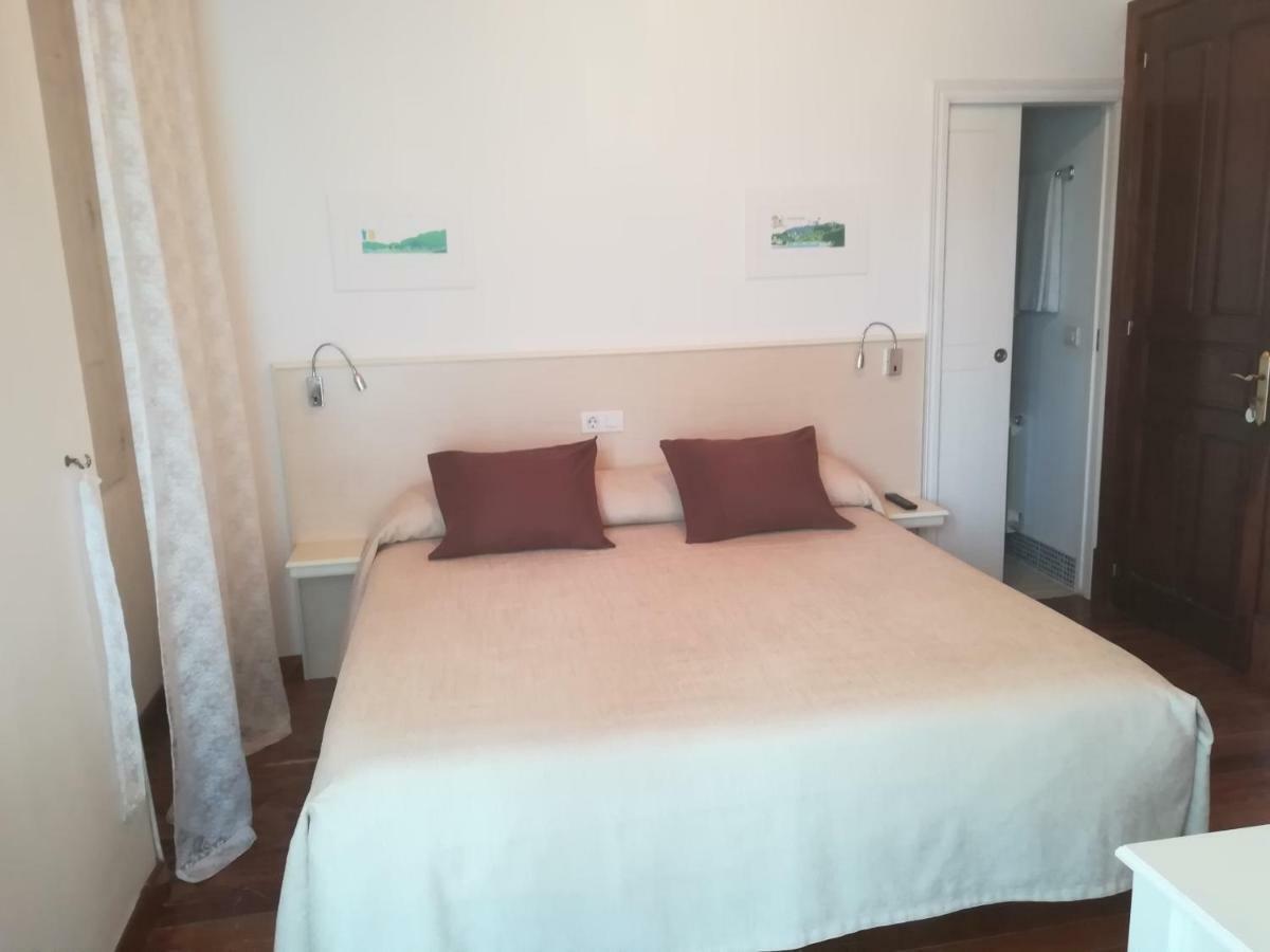 Casa Simon Hotel Triacastela Bagian luar foto
