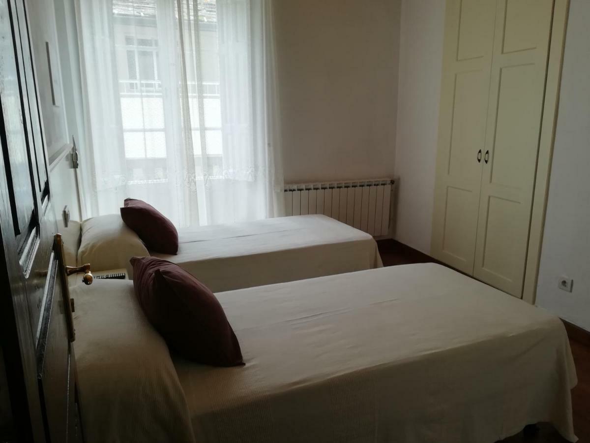 Casa Simon Hotel Triacastela Bagian luar foto
