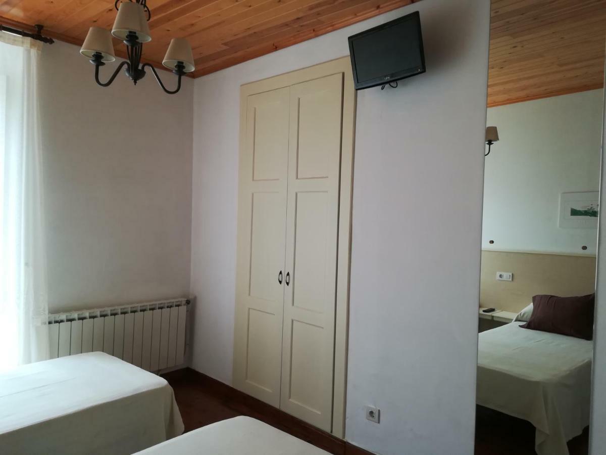 Casa Simon Hotel Triacastela Bagian luar foto